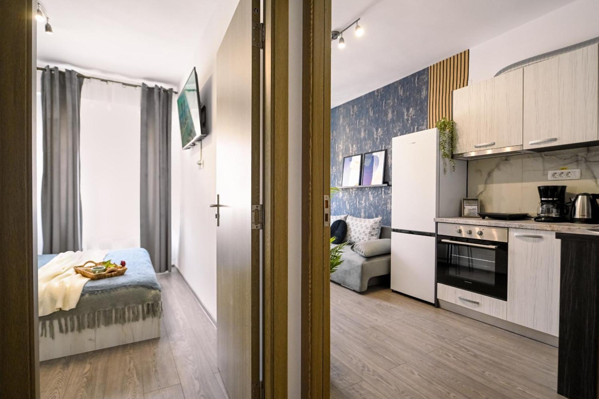 Old Town Charm - Modern & Comfortable Accommodation In The Heart Of The City Bukarest Exterior foto